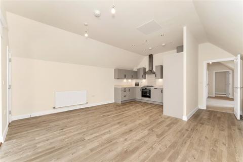 3 bedroom apartment to rent, Consort Avenue, Trumpington, Cambridge, Cambridgeshire