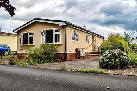 2 bedroom mobile home for sale, Doverdale Park Homes, Hampton Lovett, Droitwich