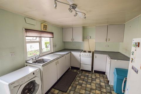 2 bedroom mobile home for sale, Doverdale Park Homes, Hampton Lovett, Droitwich