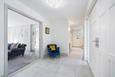 39 Foley Road, Claygate, Esher, KT10 0LU