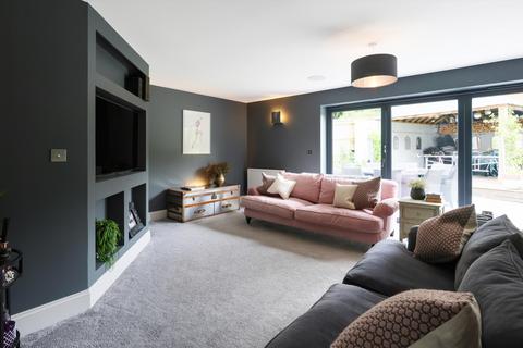 39 Foley Road, Claygate, Esher, KT10 0LU