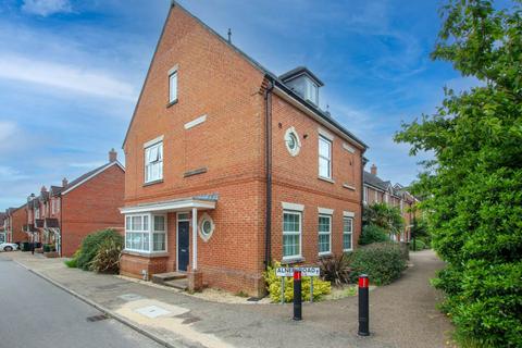 2 bedroom flat for sale, Alner Road, Blandford Forum