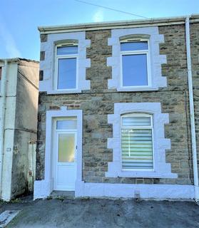 3 bedroom end of terrace house to rent, Wychtree Street, Morriston, Swansea, SA6