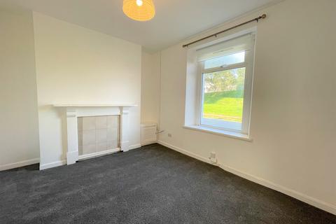 3 bedroom end of terrace house to rent, Wychtree Street, Morriston, Swansea, SA6