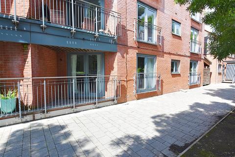 37, Pollard Court Basin Road, Worcester, WR5 3GB