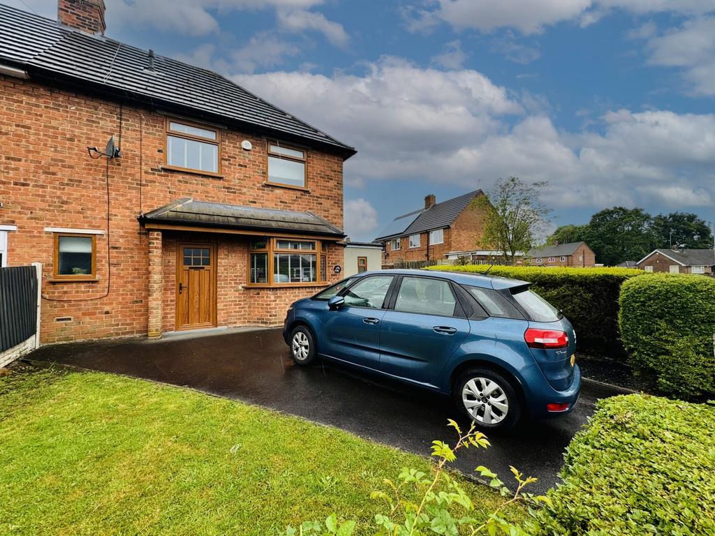 Fletcher Road, Willenhall 2 bed semidetached house for sale £180,000