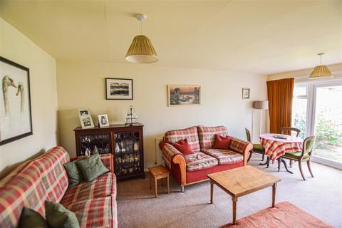 15 Montreal Close, Lower Wick, Worcester, WR2 4DZ