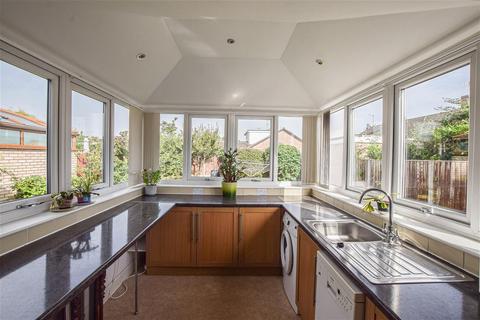 15 Montreal Close, Lower Wick, Worcester, WR2 4DZ