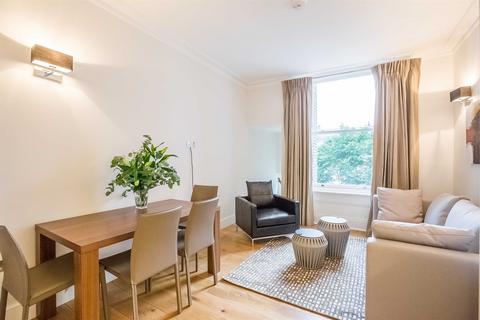 2 bedroom apartment to rent, London W2