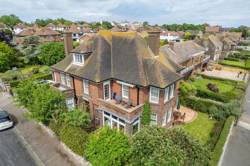 Stancomb Avenue Ramsgate Ct11 5 Bed Detached House £1 350 000