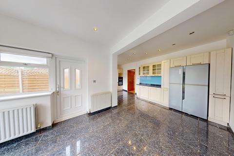 3 bedroom semi-detached house to rent, Delhi Road,  Enfield, EN1