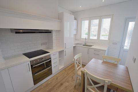 2 bedroom flat to rent, Cliff Crescent, Marine Drive, Barton On Sea, New Milton, Hampshire. BH25 7EB