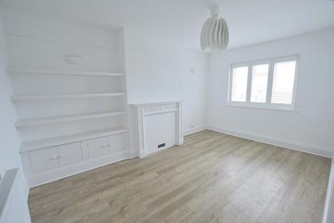 2 bedroom flat to rent, Cliff Crescent, Marine Drive, Barton On Sea, New Milton, Hampshire. BH25 7EB