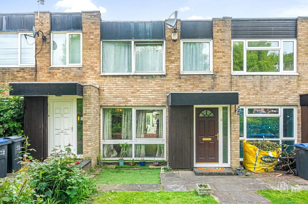 Turnpike Link, Croydon, CR0 3 bed terraced house for sale £520,000
