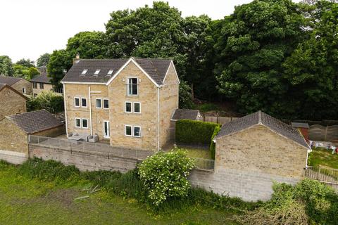 6 bedroom detached house for sale, Long Croft View, Batley, WF17