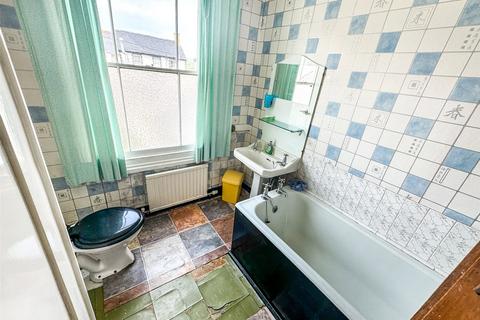 2 Athelstan Road, Tywyn, LL36 9AN