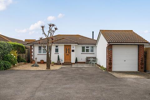 2 bedroom detached bungalow for sale, Old Farm Close, Bracklesham Bay, PO20