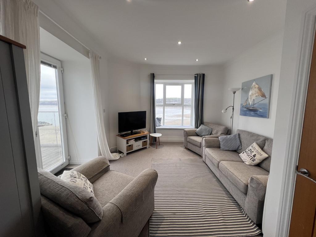 Lounge Area