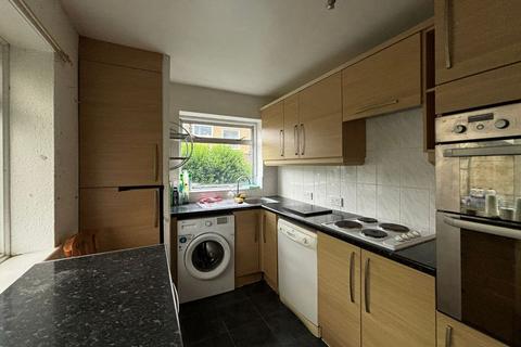 2 bedroom flat for sale, 213 Bedfont Close, Feltham, Middlesex, TW14 8LQ