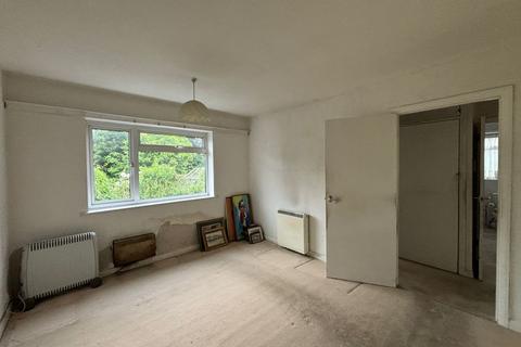 213 Bedfont Close, Feltham, TW14 8LQ
