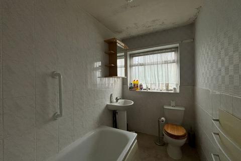 213 Bedfont Close, Feltham, TW14 8LQ