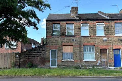 2 bedroom end of terrace house for sale, 72 Upper Sutton Lane, Hounslow, Middlesex, TW5 0PT