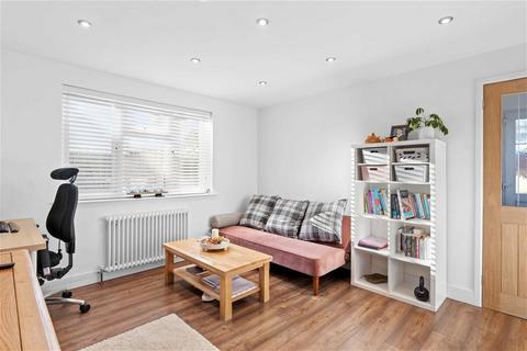 2 Heron Close, Worcester, WR2 4BW