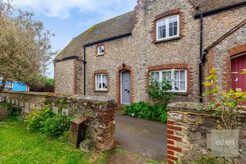 3 bedroom semi-detached house for sale, New Hythe Lane, Larkfield, ME20