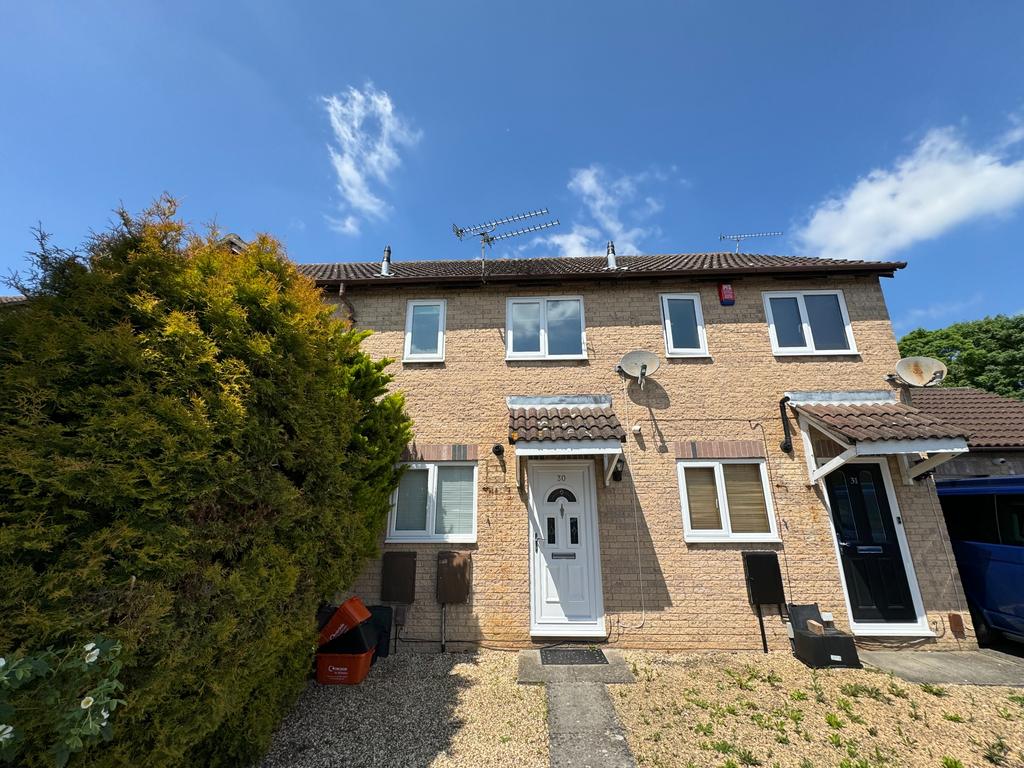 Bramwell Close, Swindon, SN2 2 bed terraced house £1,100 pcm (£254 pw)