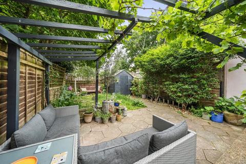 Lower Flat, 117 Avenue Road, Beckenham, BR3 4RX
