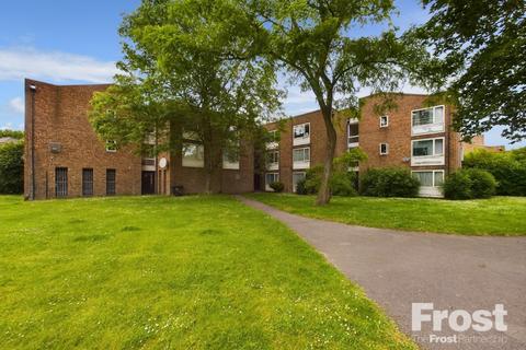 1, Fleetwood Court Douglas Road, Stanwell, Staines-upon-thames, TW19 7JN