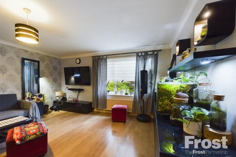 1, Fleetwood Court Douglas Road, Stanwell, Staines-upon-thames, TW19 7JN