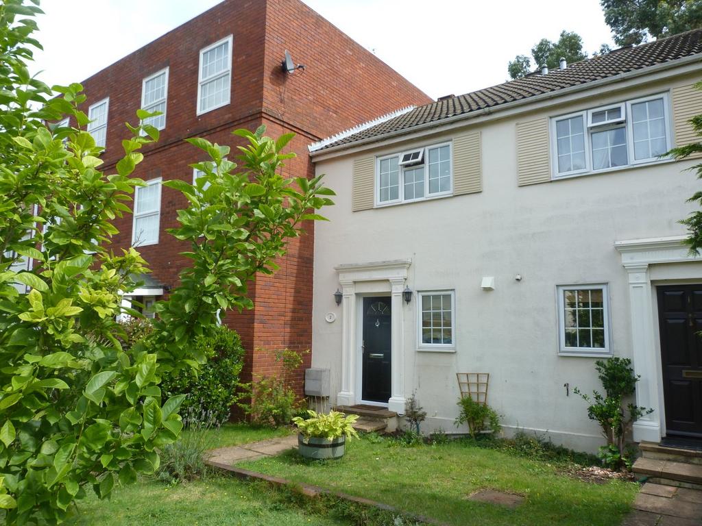 Belgrave Close, Hersham... 2 bed terraced house £1,650 pcm (£381 pw)