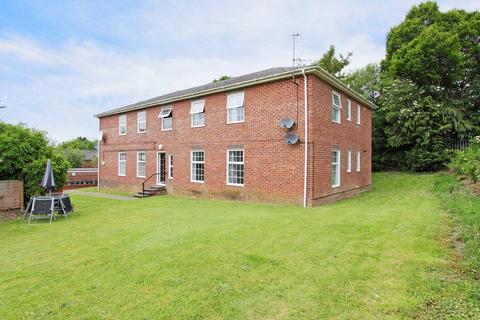 2 bedroom ground floor flat for sale, The Green, Charlton, Andover, SP10