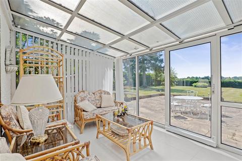 Parkside Main Road, Hallow, Worcester, WR2 6PH
