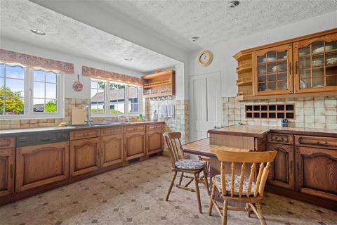 Parkside Main Road, Hallow, Worcester, WR2 6PH