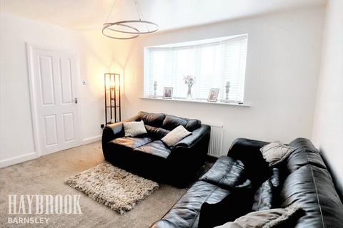 3 bedroom semi-detached house for sale, Keswick Road, Staincross
