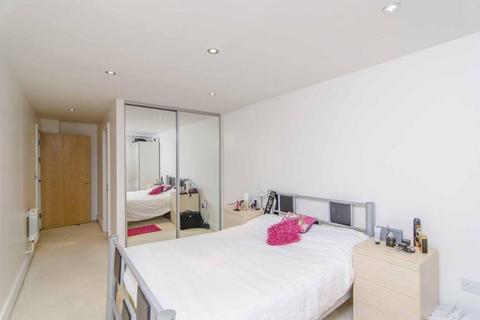 2 bedroom flat for sale, Millharbour, London