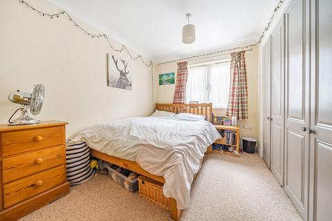 2 bedroom apartment for sale, St. Marys Way, Guildford, Surrey, GU2