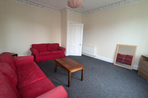 2 bedroom flat to rent, 19 3/2 Park Avenue, ,