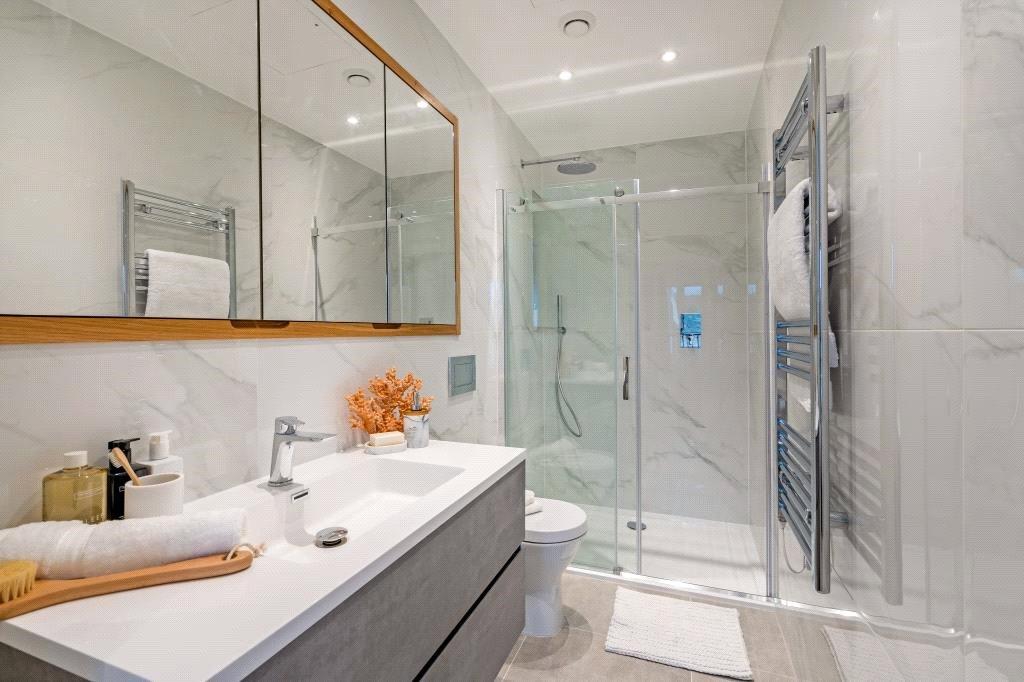 En Suite Shower Room