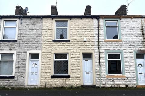 2 bedroom terraced house to rent, Pine Street, Nelson