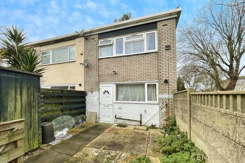 2 bedroom end of terrace house for sale, Balmoral Drive, HAYES UB4