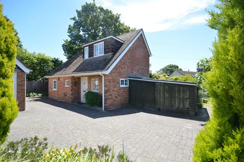 2 bedroom detached house for sale, York Road, Broadstone BH18