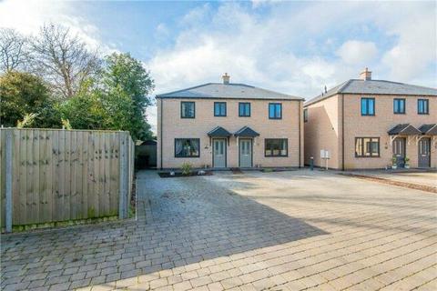 3 bedroom semi-detached house for sale, Woodrowe Court, Holbeach, Spalding