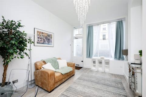 1 bedroom flat for sale, Needham Road, Notting Hill, W11