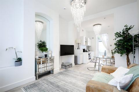 1 bedroom flat for sale, Needham Road, Notting Hill, W11