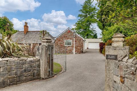 4 bedroom detached bungalow for sale, 110 Wembury Road, Plymouth PL9