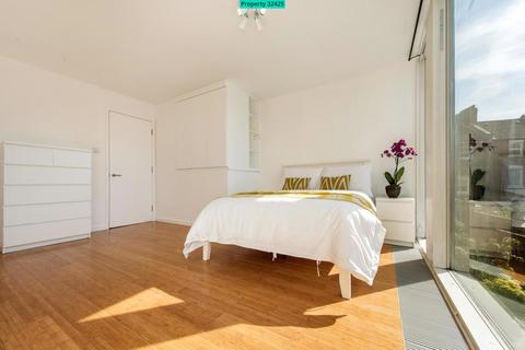 4 bedroom maisonette to rent, Felix Place, London, SW2 1PD