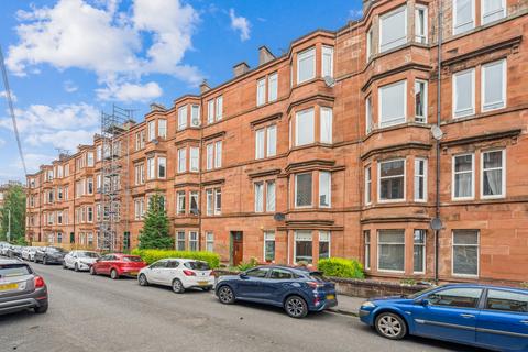 2 bedroom apartment to rent, Cartvale Road, Flat 3/1, Battlefield, Glasgow, G42 9RP